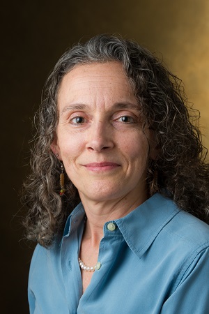 A portrait photo of Julie Zimmermann