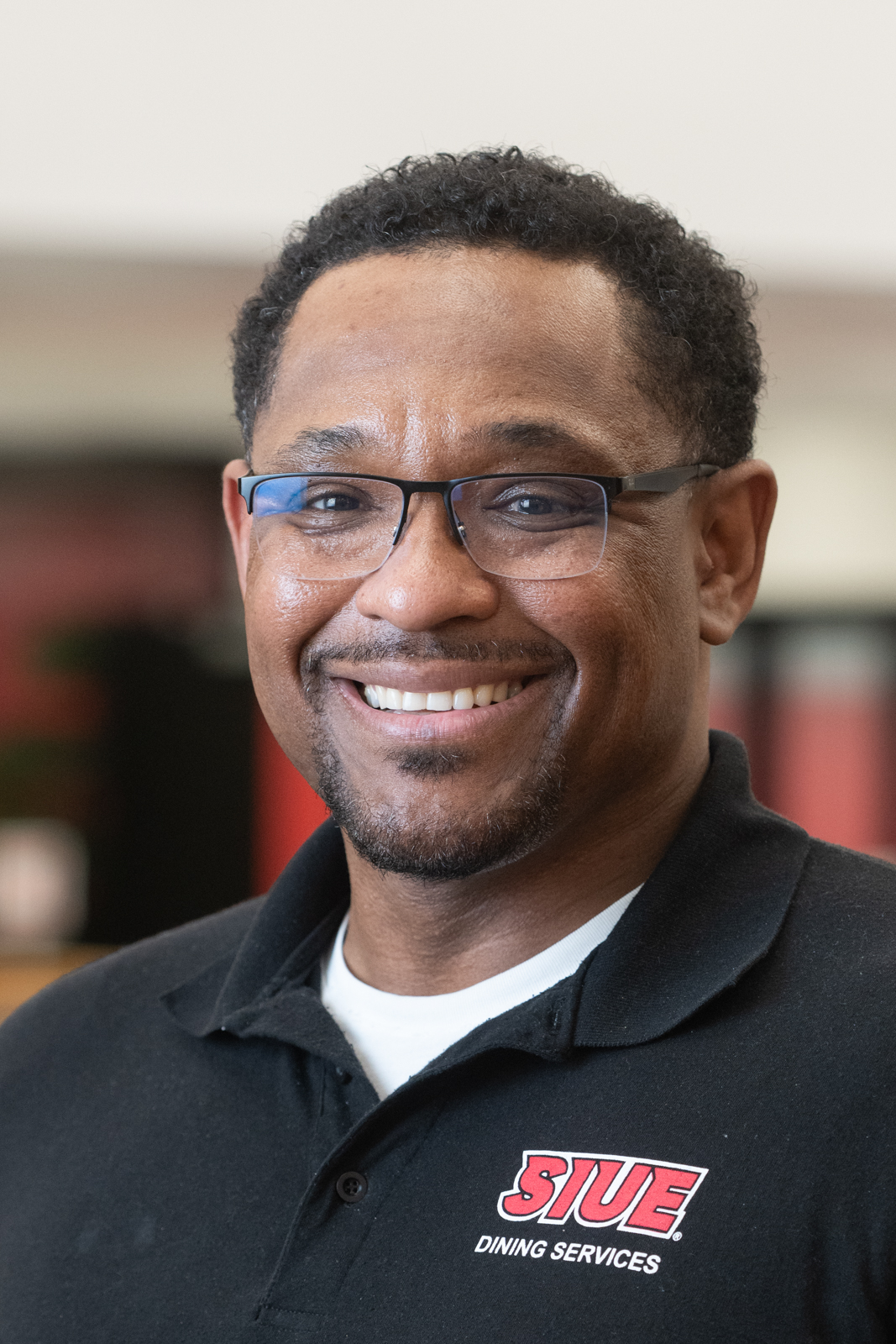 A portrait photo of Mike Barham