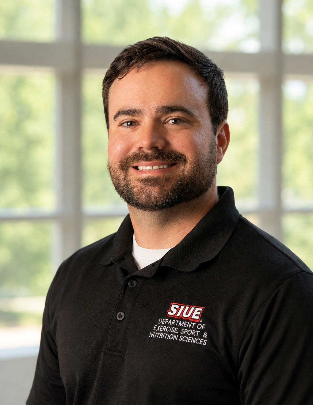 A portrait photo of Austin Ellis