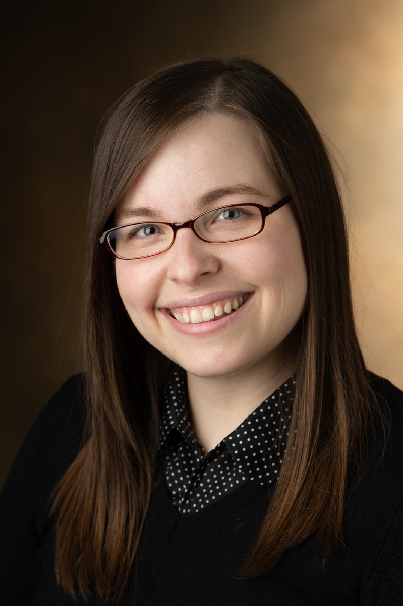 A portrait photo of Dr. Shannon McCarragher