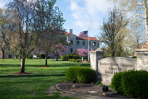 SIUE School of Nursing students during their commencement ceremony.