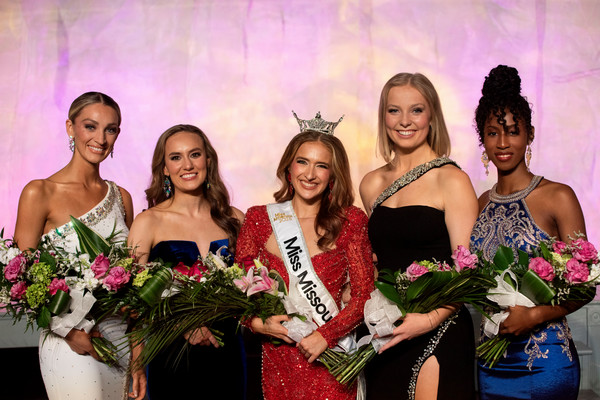 Pageant winners with Halie Hebron second from left