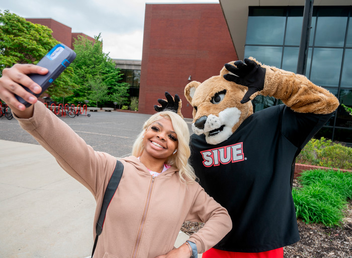 SIUE News Feature Story