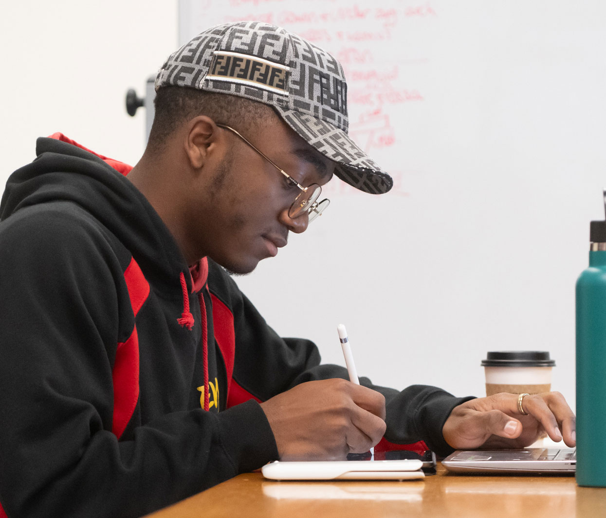 SIUE student working on computer