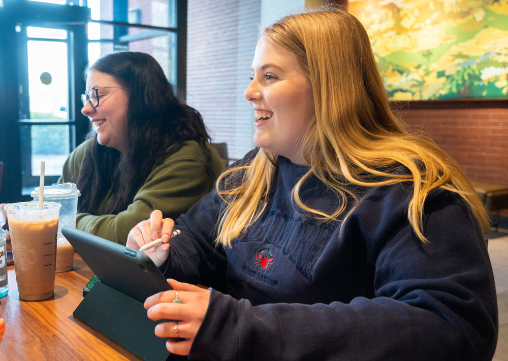 SIUE students enjoying Starbucks at SIUE
