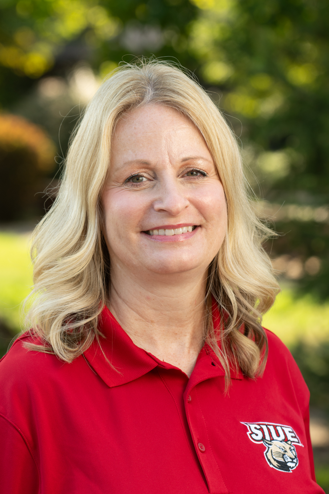 A portrait photo of Heather Poulsen