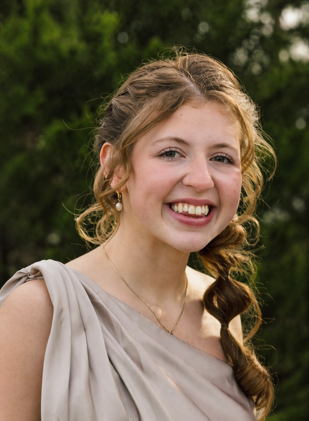 A portrait photo of Hannah Adkins
